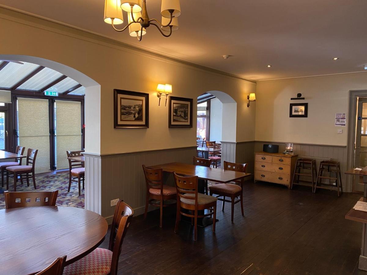 The Clovenfords Hotel Екстериор снимка